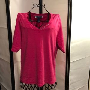 Karen Scott tee
